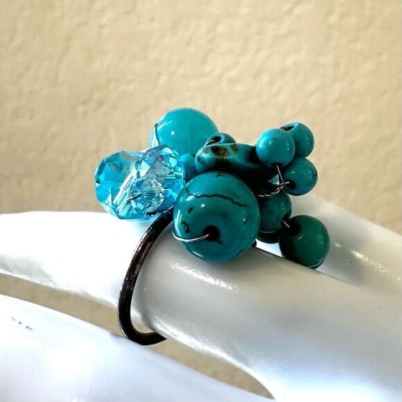 Howlite and Crystal cluster ring - Picture 3 of 8